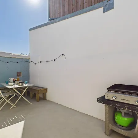 700m - Arago - Terrasse - Maison Pour 4 بيت للعطل *